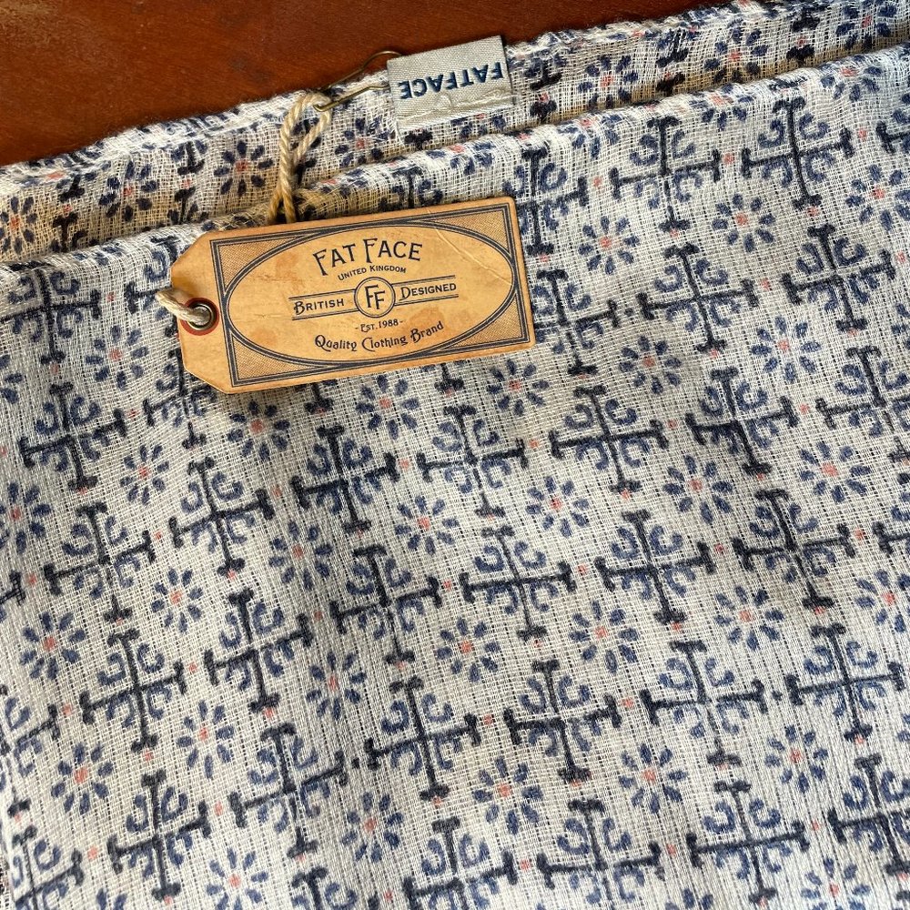 NWT Fat Face floral scarf